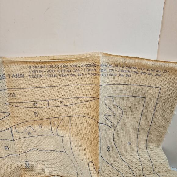 Vtg Aunt Lydia’s Red Barn Rug No 678 Punch Needle Foundation 24x36 Kit - Picture 9 of 10